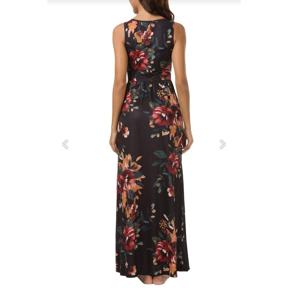 Floral Maxi Dress - Black and Red - Picture 2 of 10
